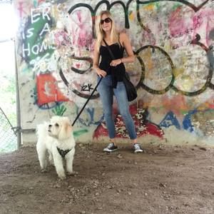 Meet your Posher, Melissa